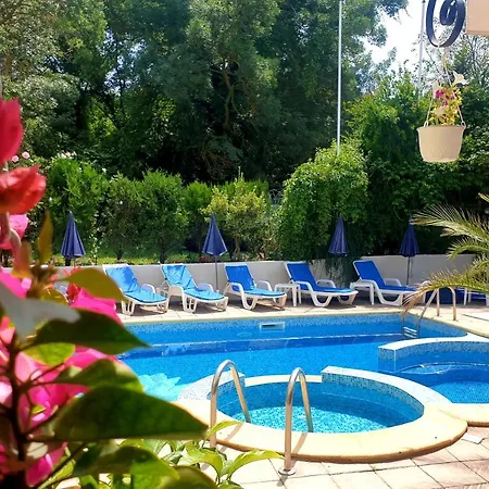 Feniks Hotel Lozenets