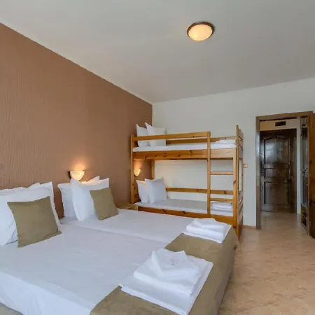Hotel Feniks 3*