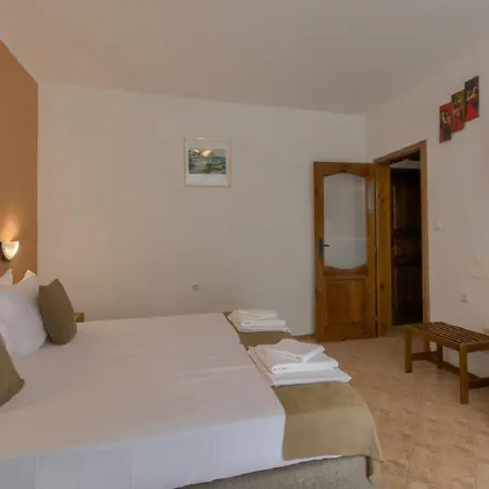 Feniks Hotel 3*
