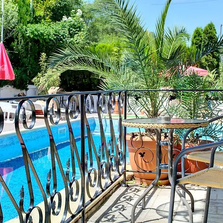 Feniks 호텔 로제넷츠