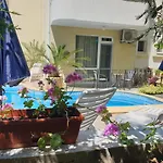 Otel Feniks 3*