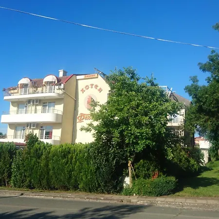 Ξενοδοχείο Feniks 3*