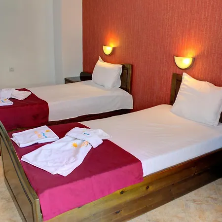 Feniks Ξενοδοχείο