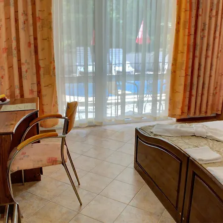 Hotel Feniks Lozenets