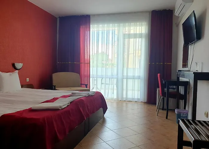 Feniks 酒店 洛泽内茨